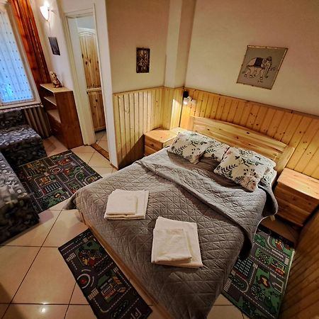 Csaladi Vendeghaz Διαμέρισμα Έγκερ Εξωτερικό φωτογραφία